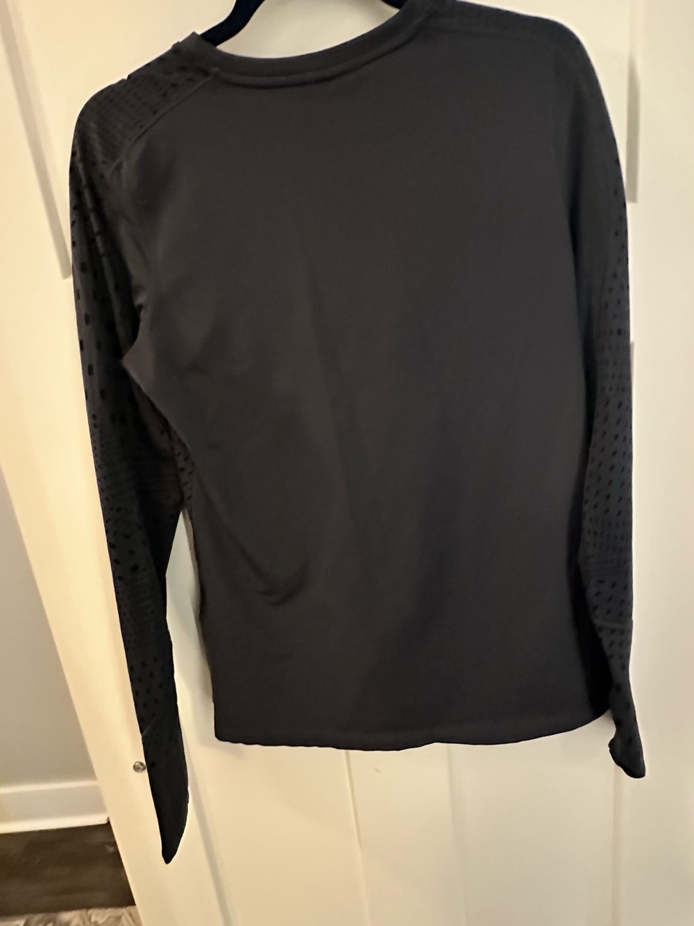 Under Armor base layer with - Picture 7 of 8